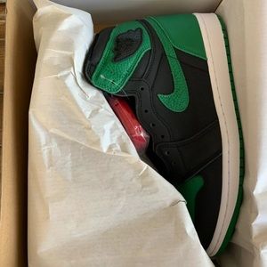 PineGreenXRetro1s